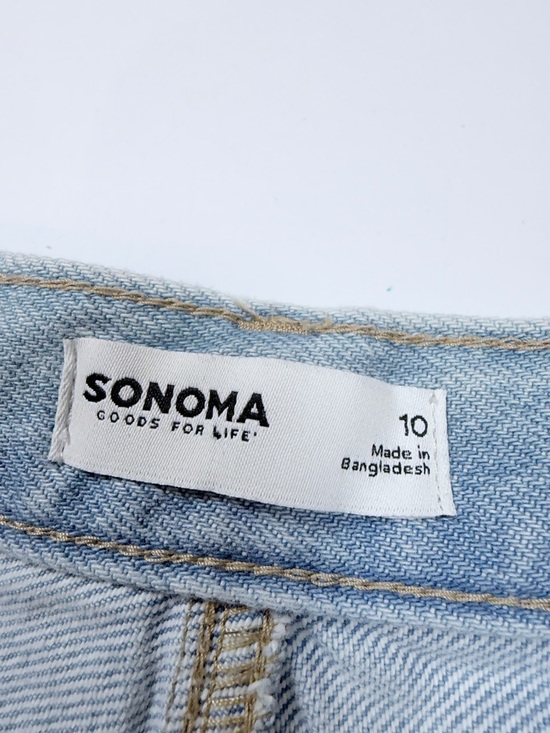 Sonoma Goods For Life Denim Shorts Women’s Size 10 Light Blue Wash NWOT - Picture 2 of 6
